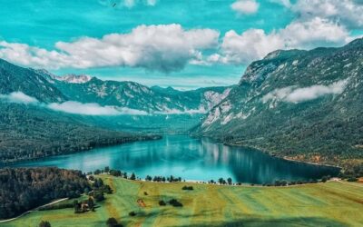 Private: Luxury lakeside apartment chalet in Bohinj